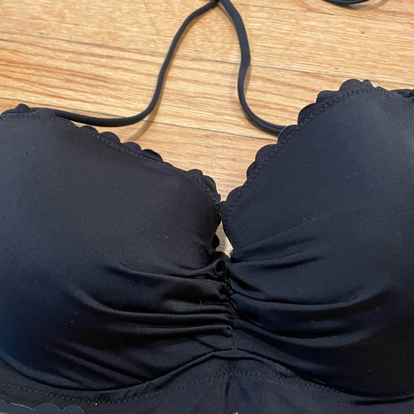 Victoria’s Secret Black Scalloped Halter-Tie Bra Bikini Top - Size 34C - Picture 2 of 5